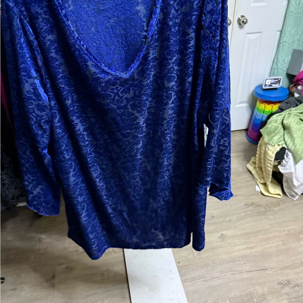 Avenue Deep Blue Lace Blouse​